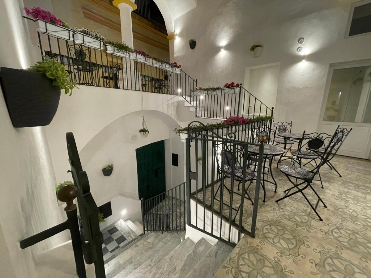 Donna Grazia Relais Hotel Галиполи Екстериор снимка